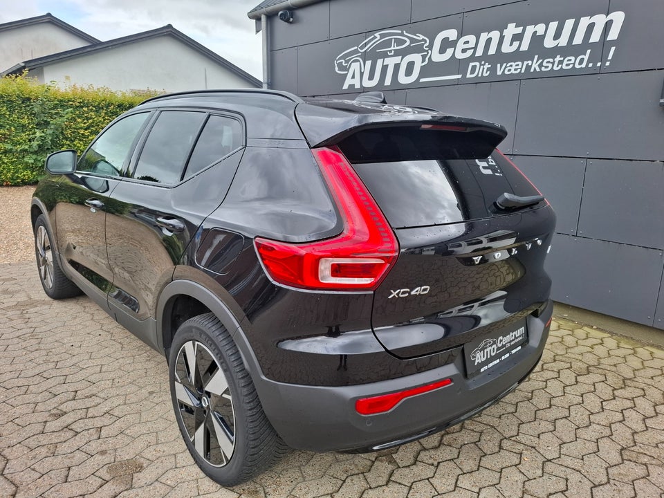 Volvo XC40 ReCharge Extended Range Plus 5d
