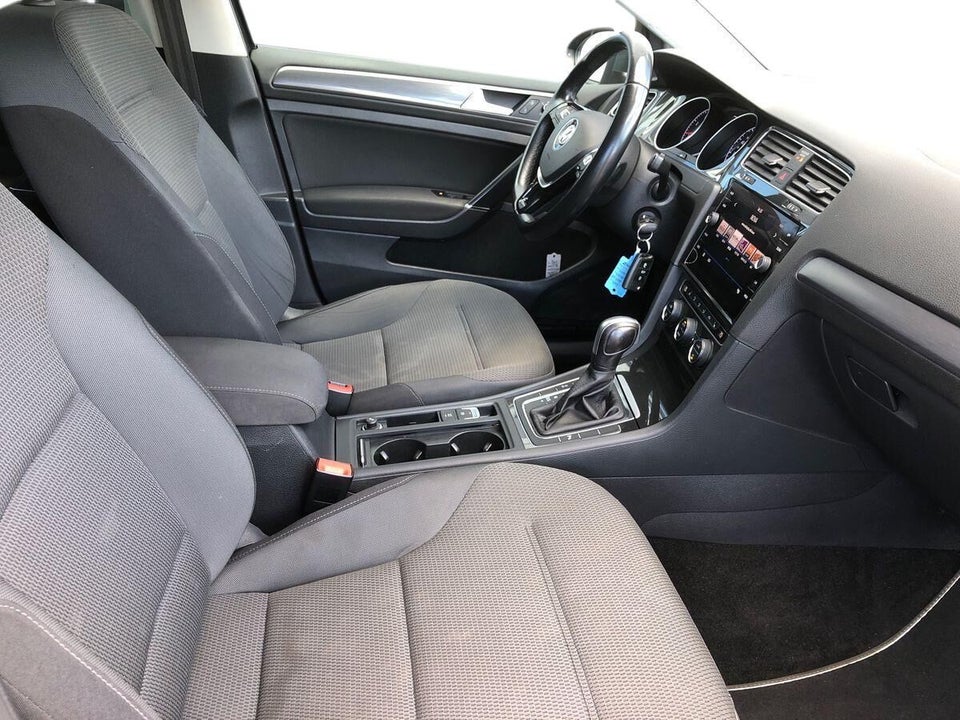 VW Golf VII 1,5 TSi 150 Comfortline Connect Variant DSG 5d