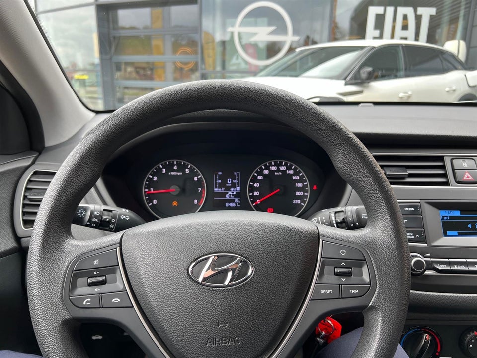 Hyundai i20 1,25 Life 5d