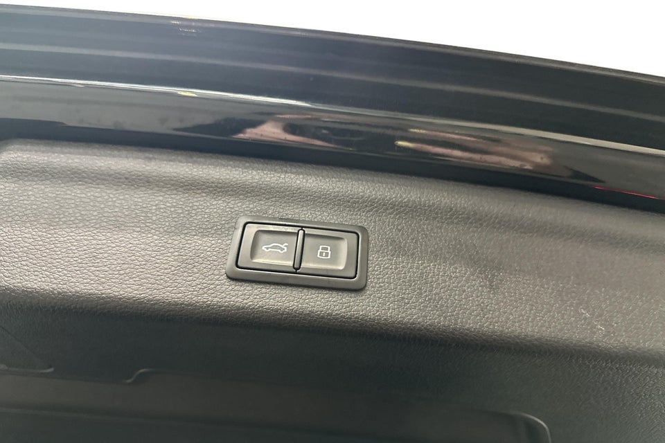 Audi Q3 45 TFSi e Attitude plus S-tr. 5d