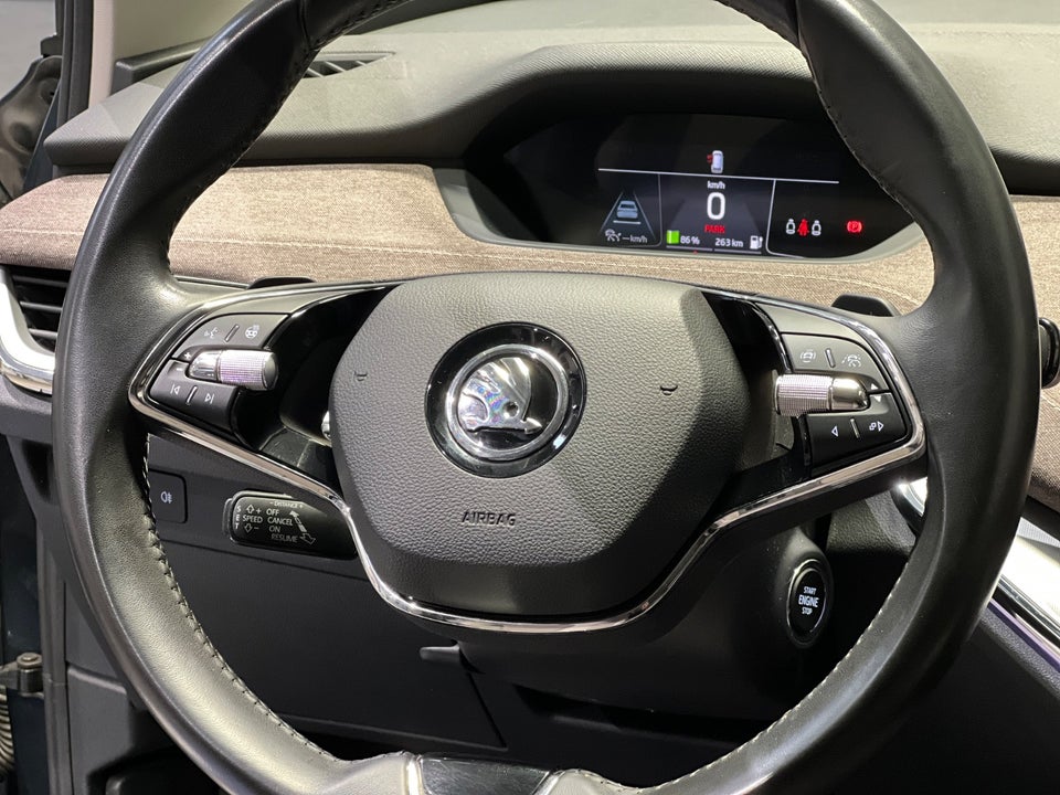 Skoda Enyaq 60 iV Lodge 5d