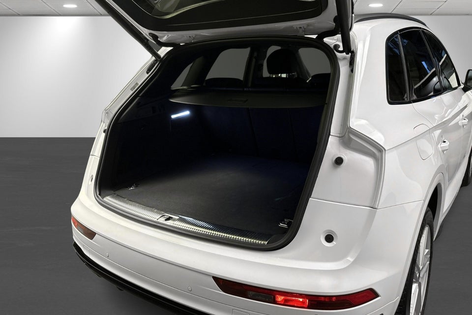 Audi Q5 50 TFSi e S-line quattro S-tr. 5d