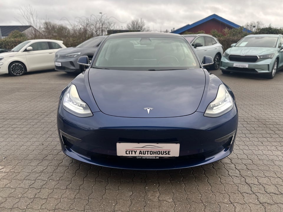 Tesla Model 3 Long Range AWD 4d