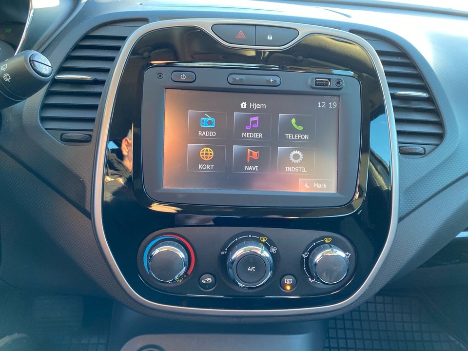 Renault Captur 1,2 TCe 120 Expression EDC 5d