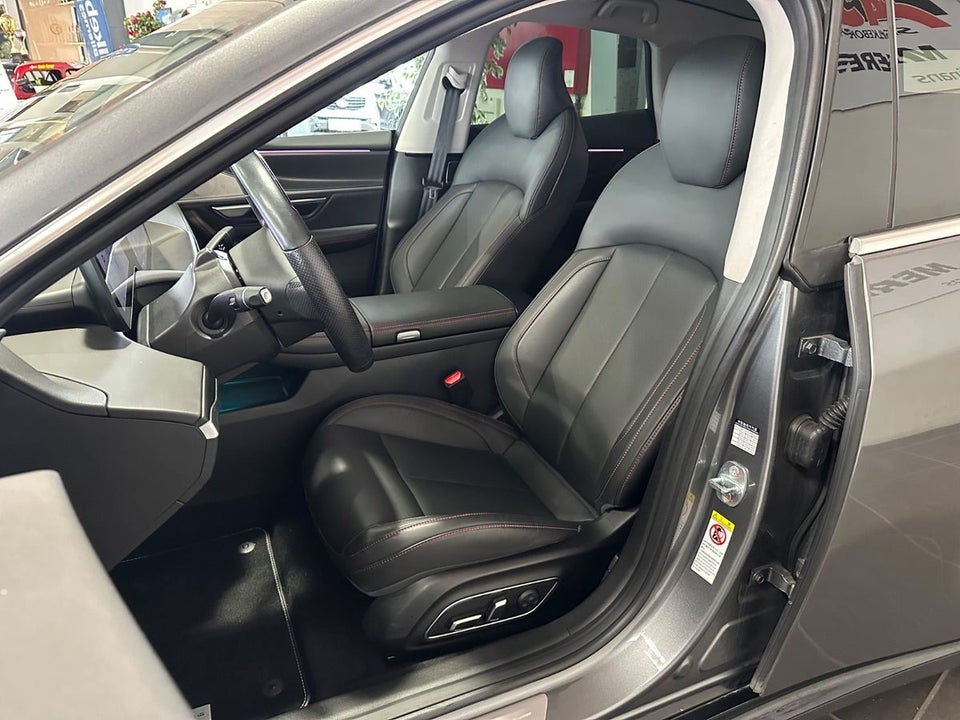 Xpeng P7 Long Range 4d