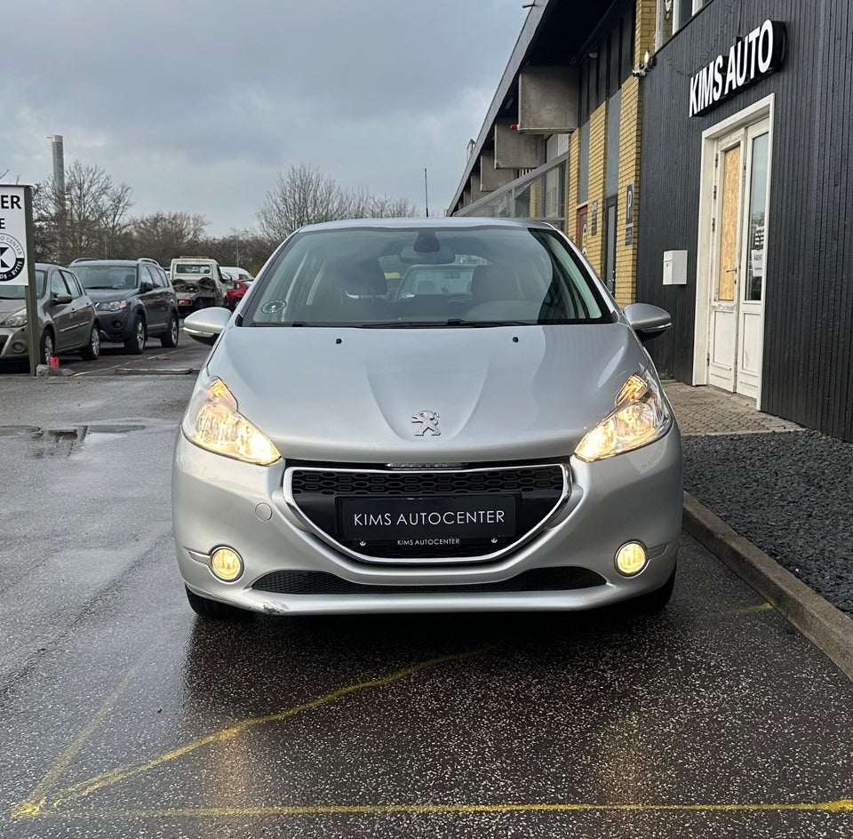 Peugeot 208 1,2 VTi Active 5d