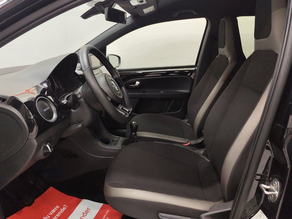 VW Up! 1,0 60 High Up! BMT 5d