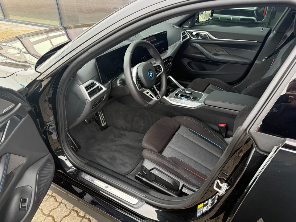 BMW i4 eDrive40 Fully Charged 5d