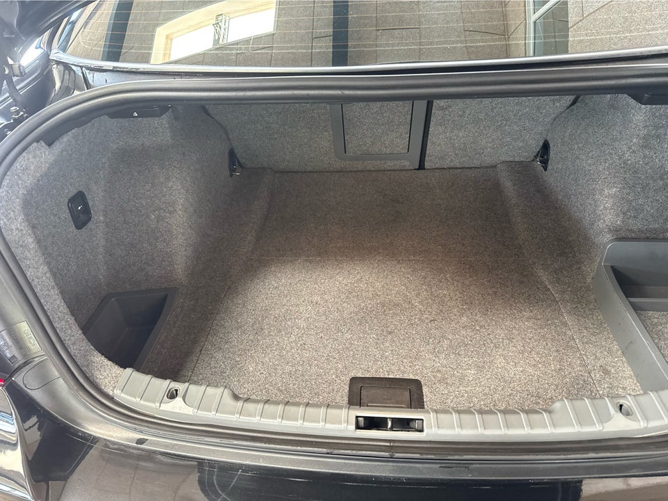 BMW 318d 2,0  4d