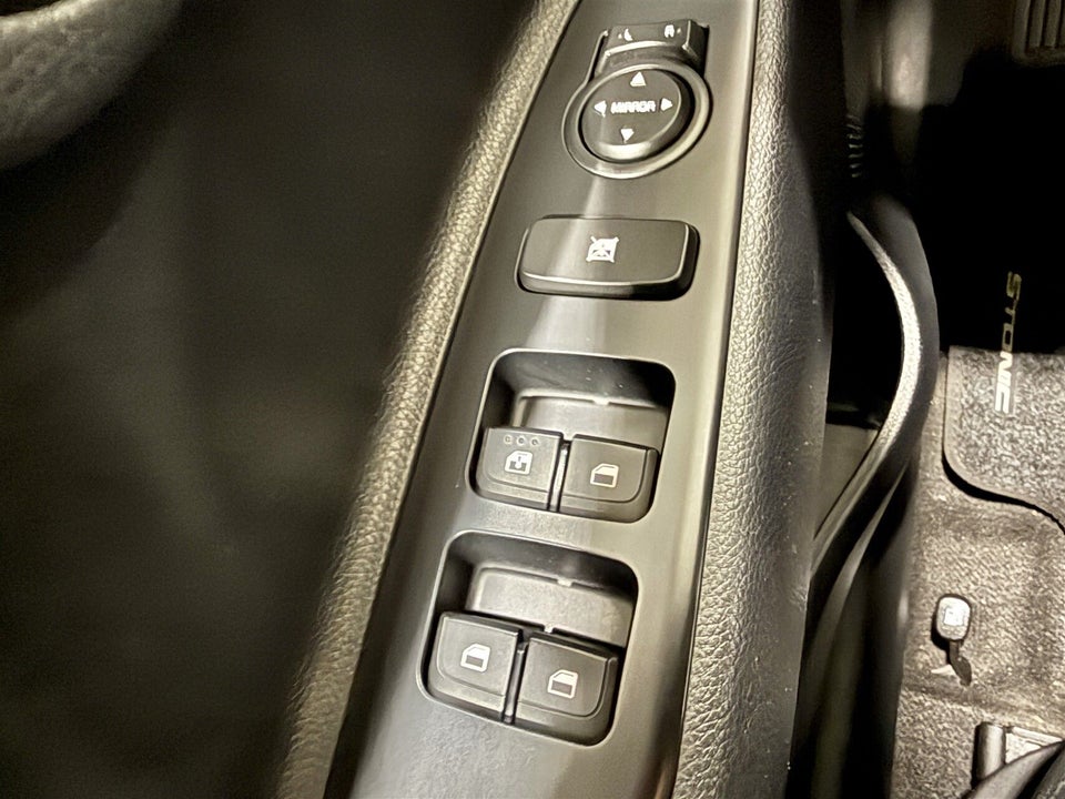 Kia Stonic 1,0 T-GDi Attraction+ 5d