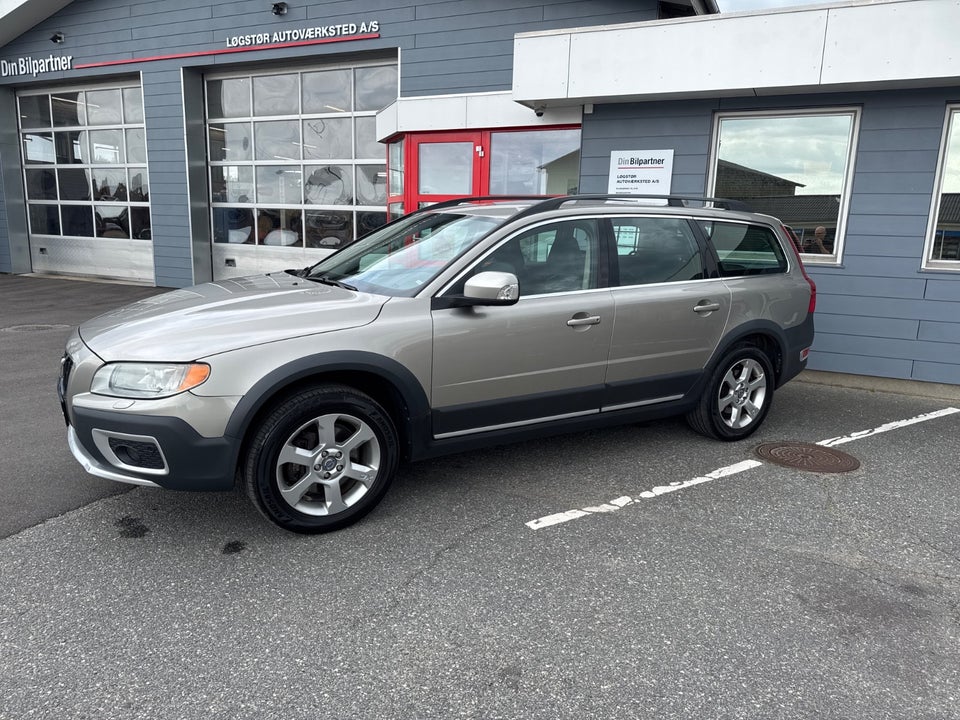 Volvo XC70 2,4 D5 185 Summum aut. AWD 5d