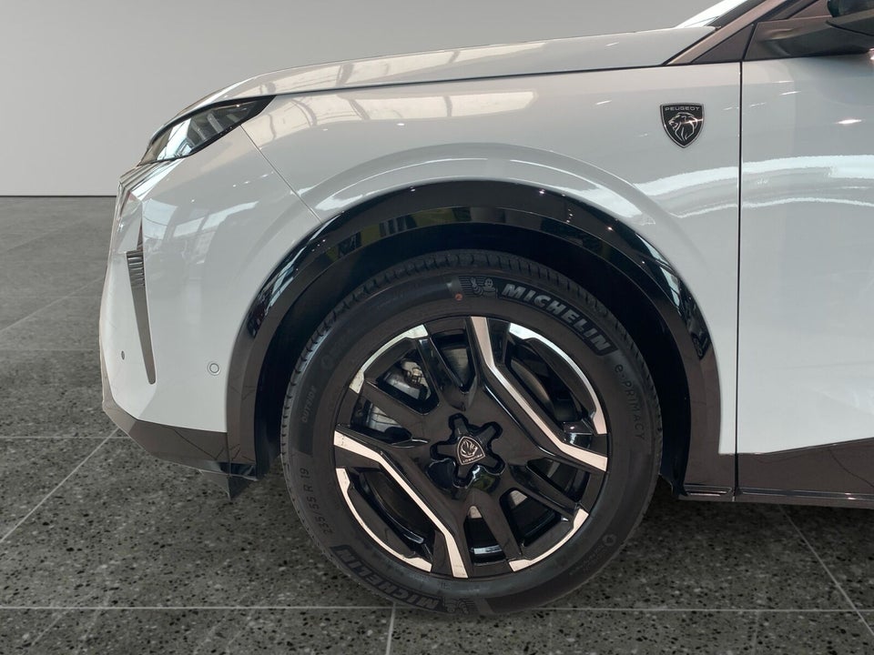 Peugeot e-5008 77 GT 7prs 5d