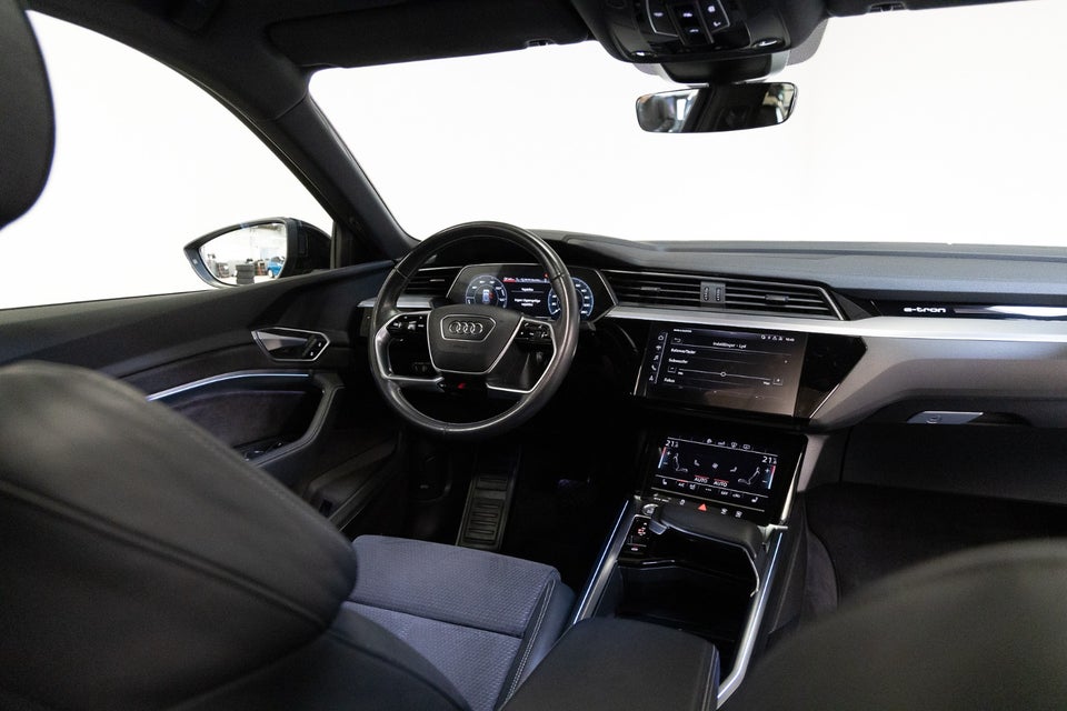 Audi e-tron 55 S-line Sportback quattro 5d