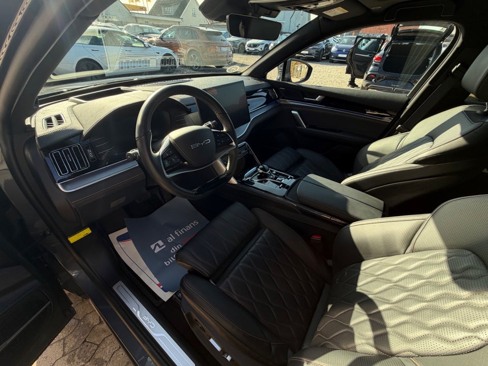 BYD Tang 109 Flagship AWD 7prs 5d