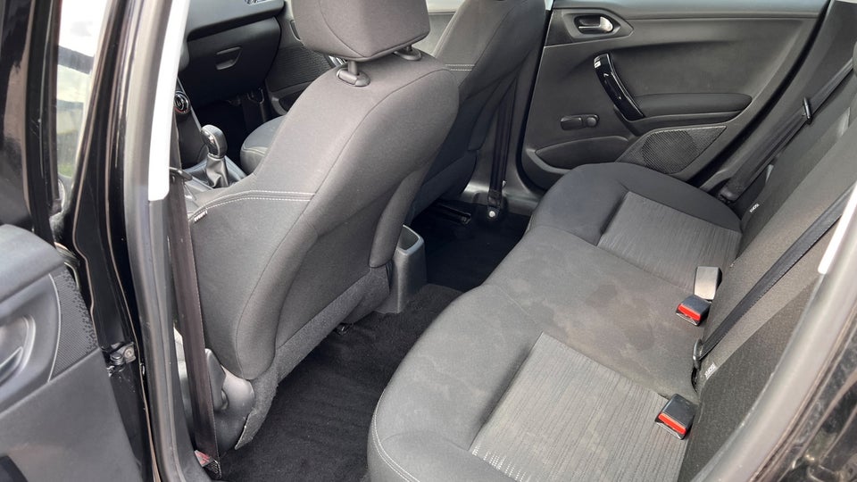 Peugeot 208 1,0 VTi Access 5d