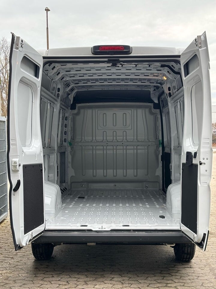 Fiat Ducato 35 Maxi 2,2 MJT 140 Kassevogn L3H2 Pro aut.