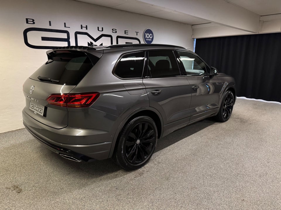 VW Touareg 3,0 TDi 286 R-line aut. 4Motion 5d