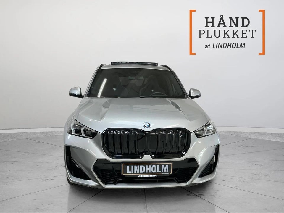 BMW iX1 xDrive30 Fully Charged M-Sport 5d