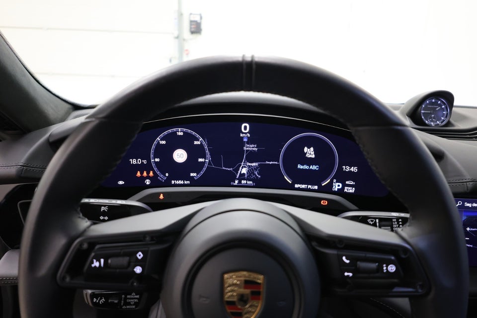 Porsche Taycan Performance+ 4d