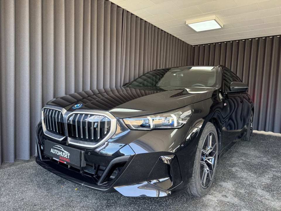 BMW i5 eDrive40 Touring Fully Charged 5d