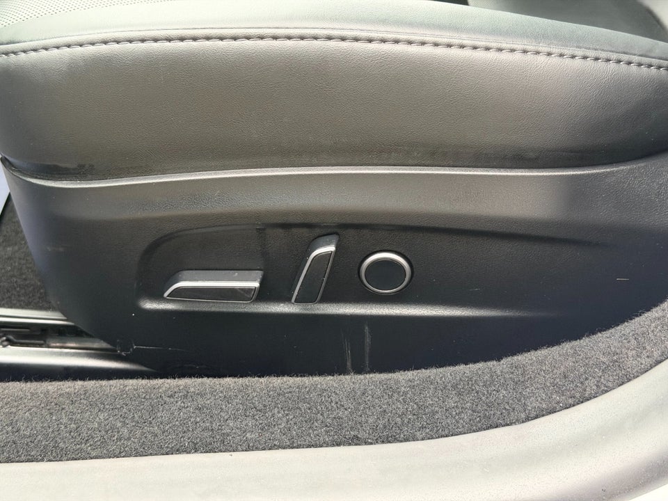 Tesla Model 3 RWD 4d