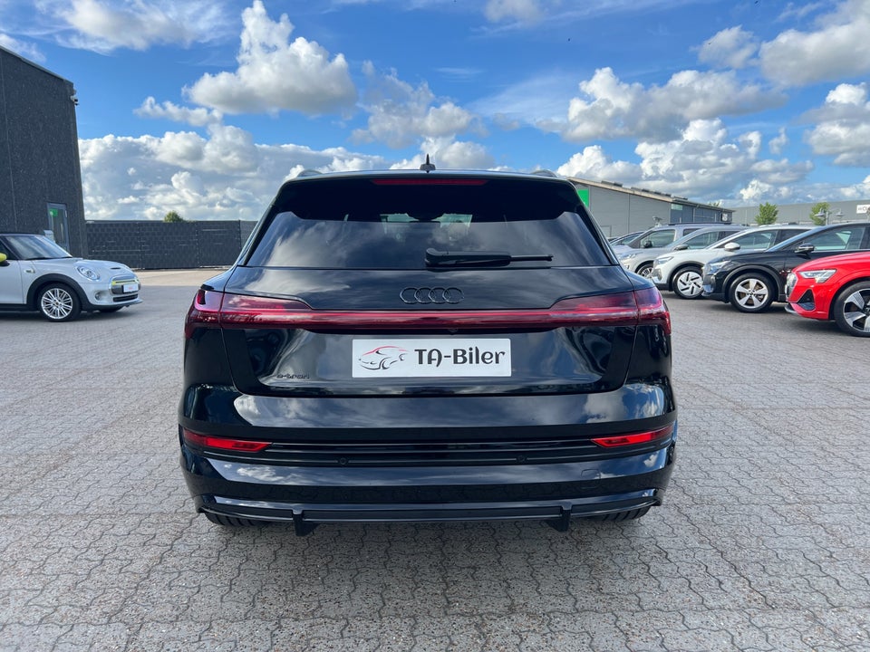 Audi e-tron 55 S-line quattro 5d