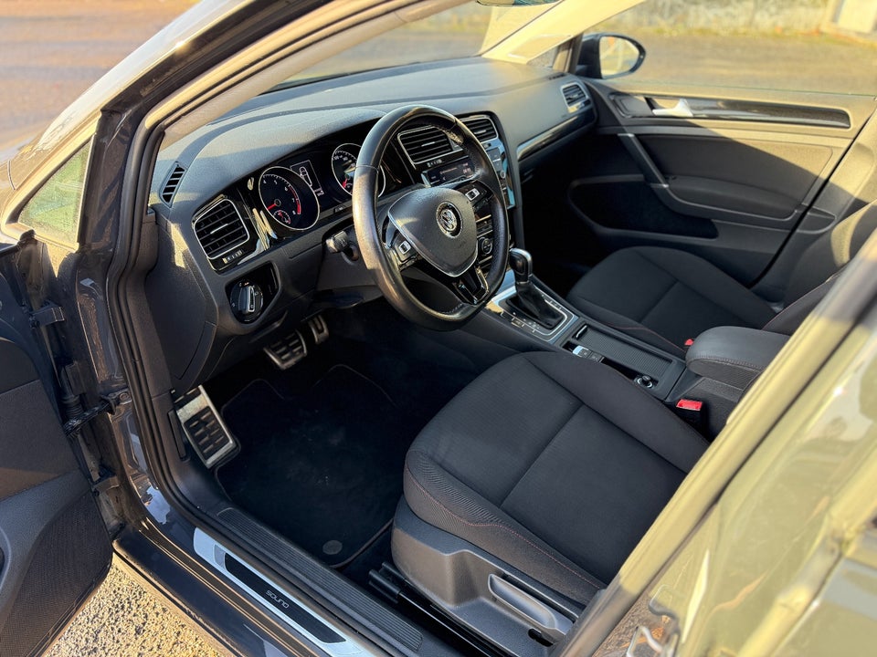 VW Golf VII 1,5 TSi 130 Highline Variant 5d