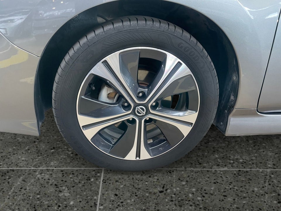 Nissan Leaf 40 Acenta 5d