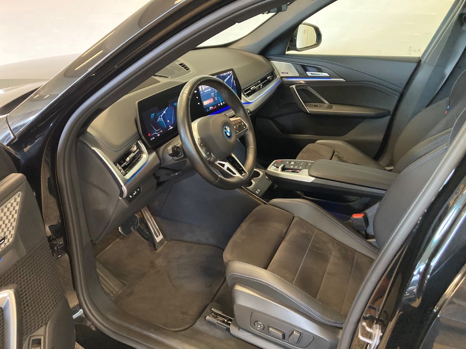 BMW iX1 xDrive30 M-Sport 5d