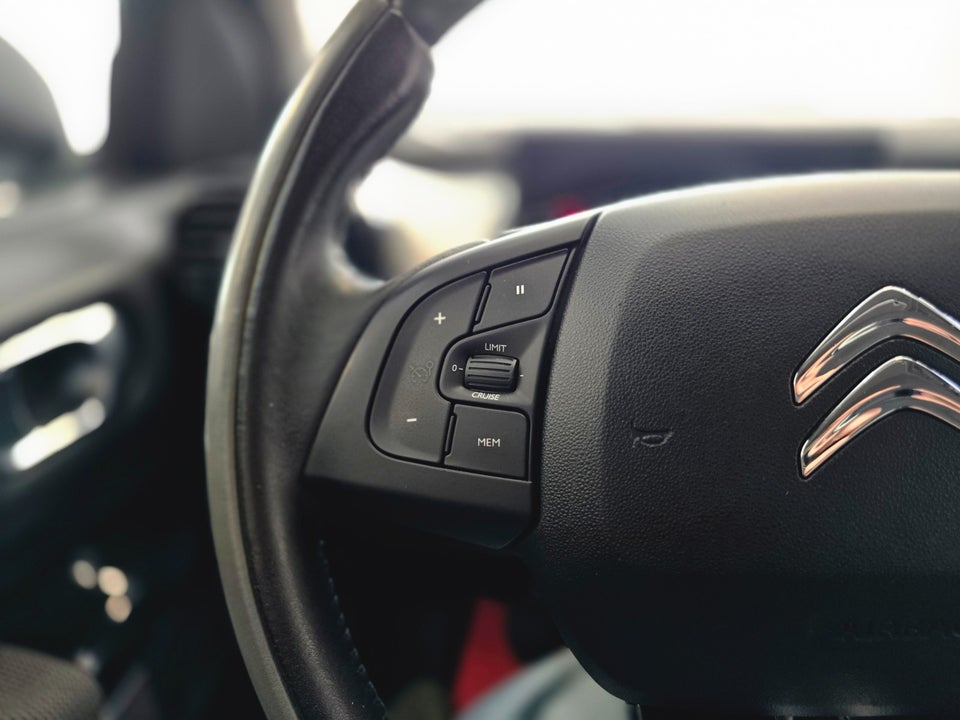 Citroën C4 Cactus 1,2 PureTech 82 Feel 5d
