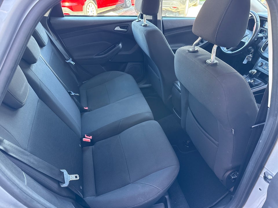 Ford Focus 1,0 SCTi 125 Business stc. 5d