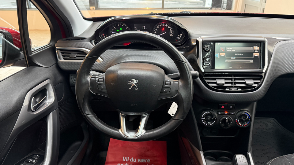 Peugeot 2008 1,2 e-VTi 82 Desire Sky 5d