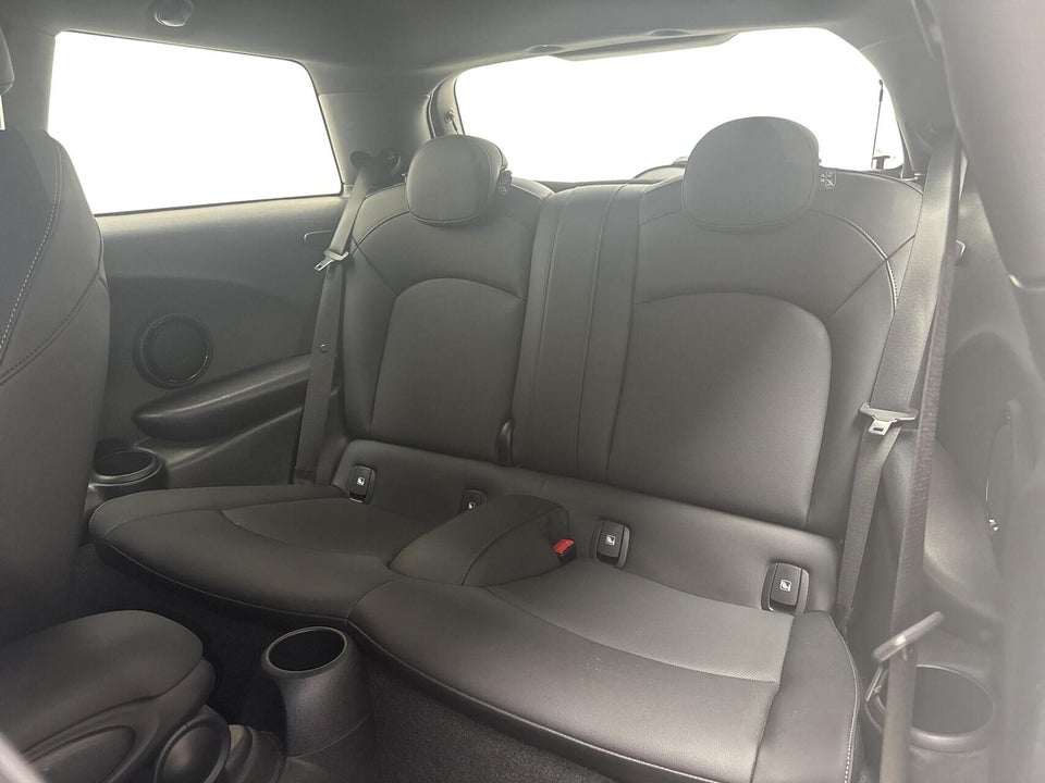 MINI Cooper SE Edition Premium Plus 3d
