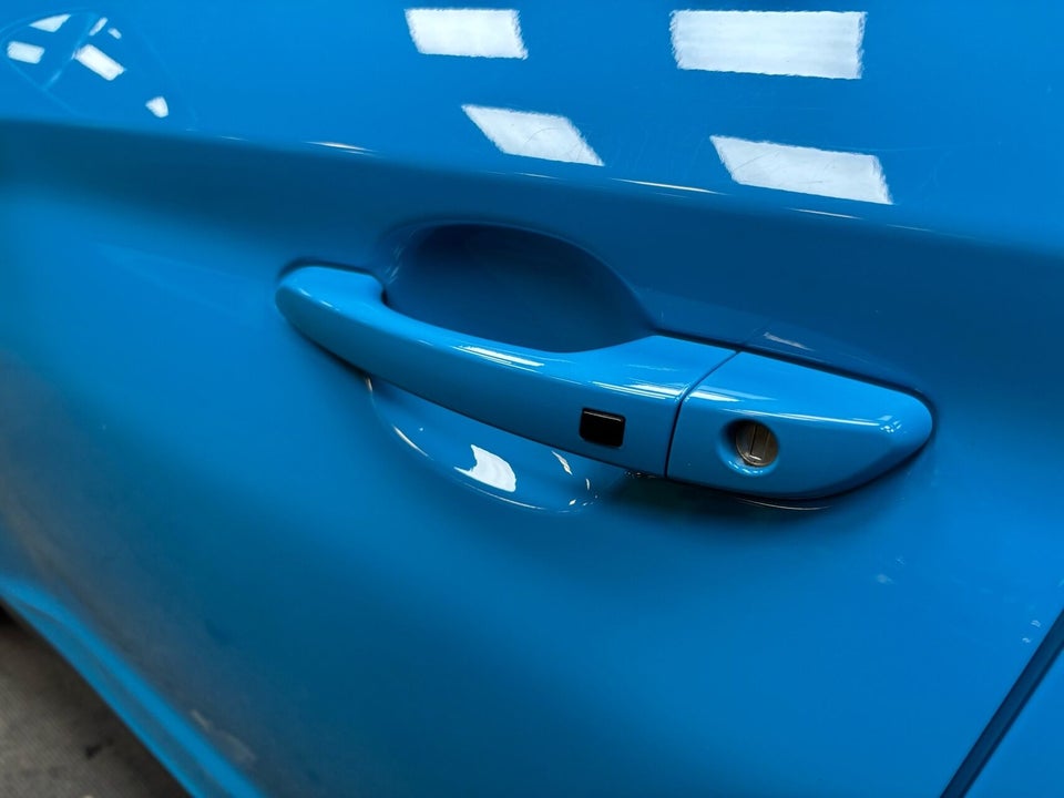 Hyundai Kona 64 EV Essential 5d