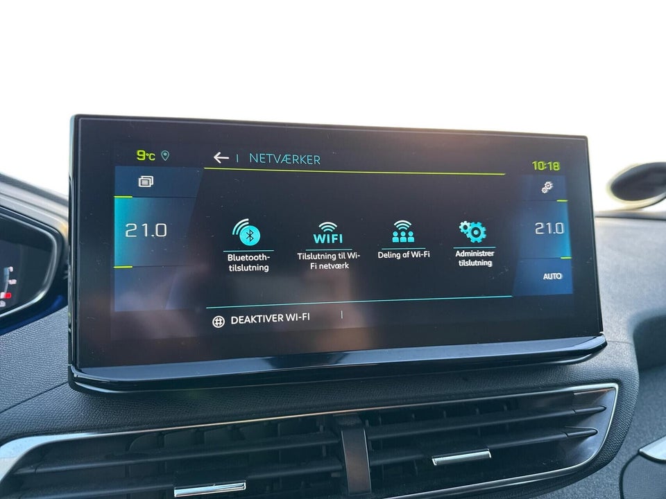 Peugeot 3008 1,6 Hybrid First Selection EAT8 5d