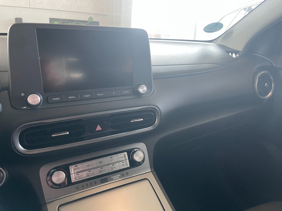Hyundai Kona 39 EV Select 5d