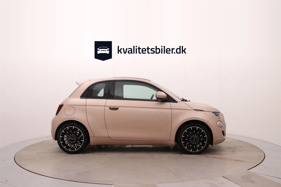 Fiat 500e 42 Icon 3+1 4d