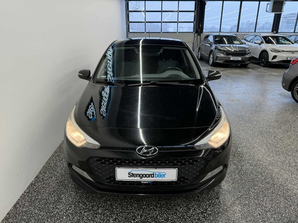 Hyundai i20 1,25 Classic Go! 5d