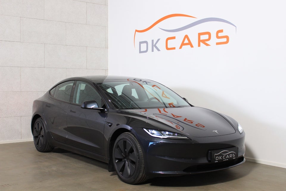 Tesla Model 3 RWD 4d