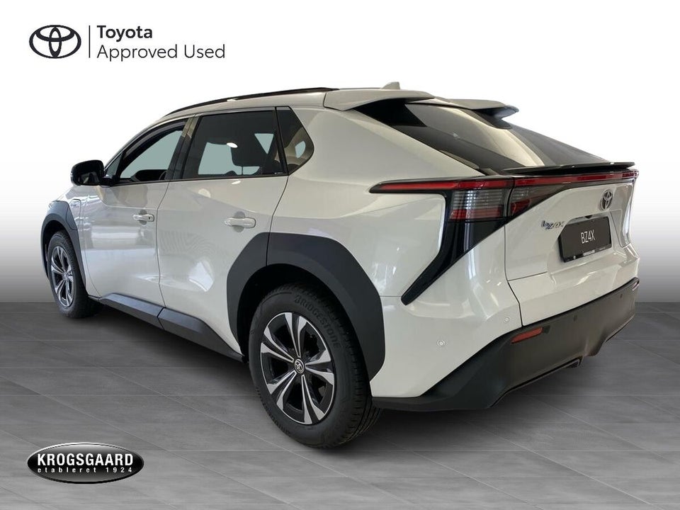 Toyota bZ4X Executive 5d