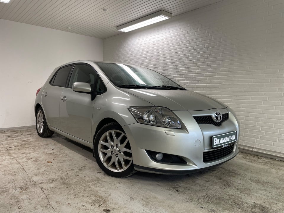 Toyota Auris 2,2 D-CAT 177 Sol Sport 5d