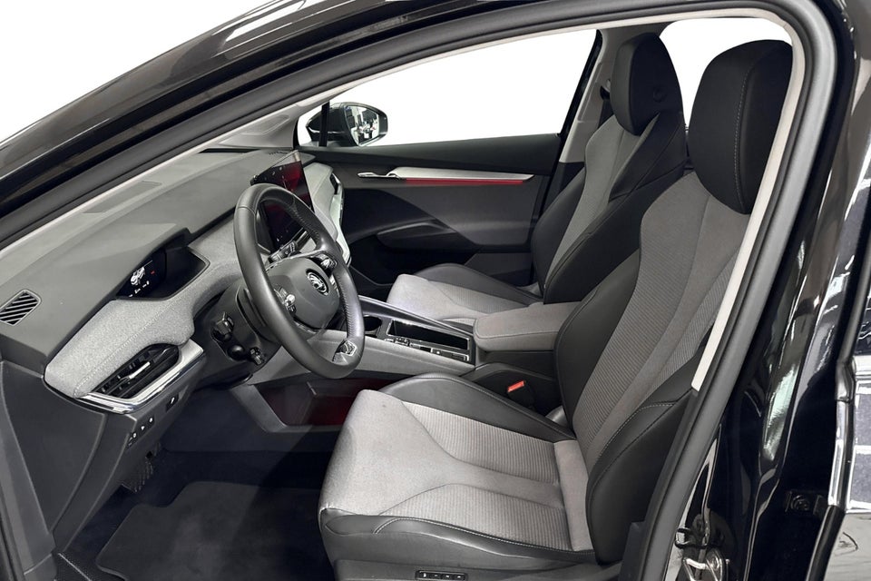 Skoda Enyaq 60 iV Loft 5d