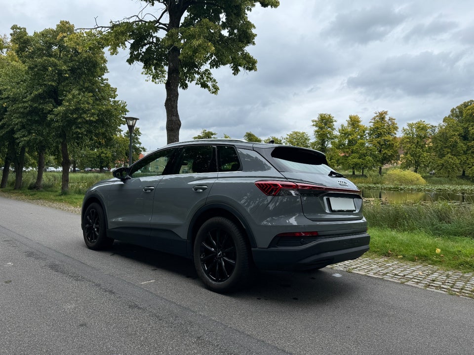 Audi Q4 e-tron 35 Attitude 5d