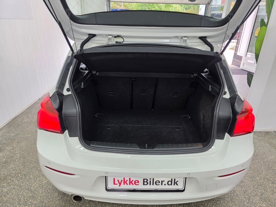 BMW 118i 1,5 Advantage aut. 5d