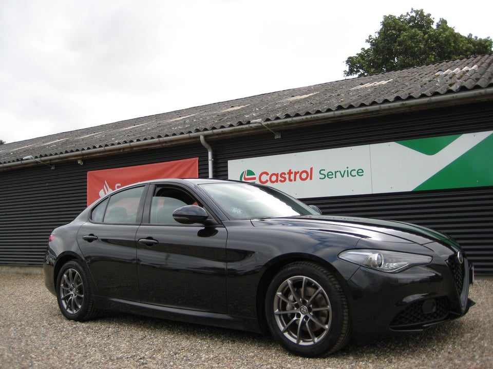 Alfa Romeo Giulia 2,2 JTD 150 4d