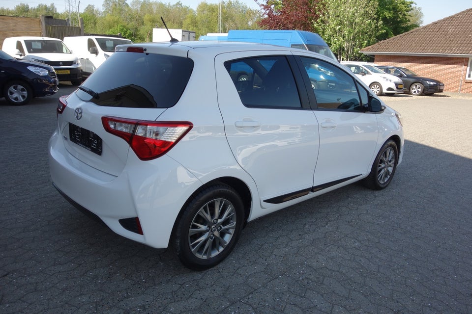 Toyota Yaris 1,4 D-4D T2 Van 5d