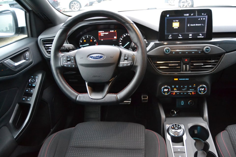 Ford Focus 1,5 EcoBoost ST-Line Business stc. aut. 5d