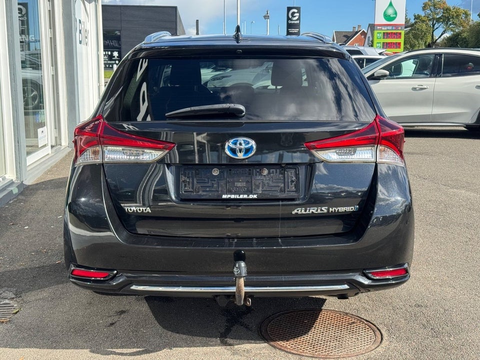 Toyota Auris 1,8 Hybrid H2 Comfort Touring Sports CVT 5d