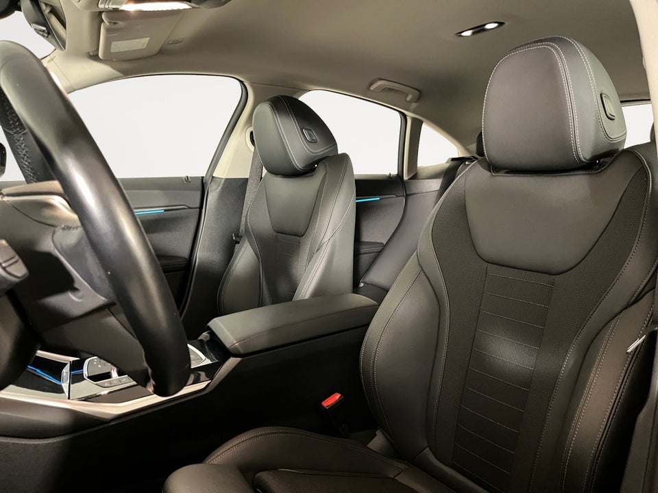 BMW i4 eDrive40 Charged Plus 5d