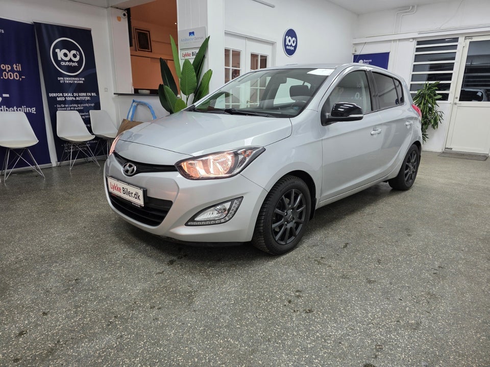 Hyundai i20 1,25 Classic XTR+ 5d